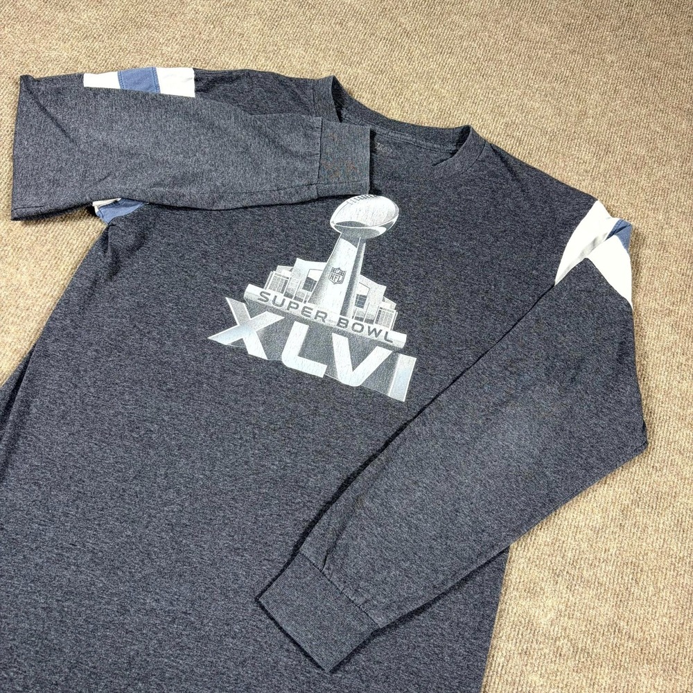 Super Bowl XLVI T Shirt Mens Medium Gray NFL Graphic Print Long Sleeve Crew Neck